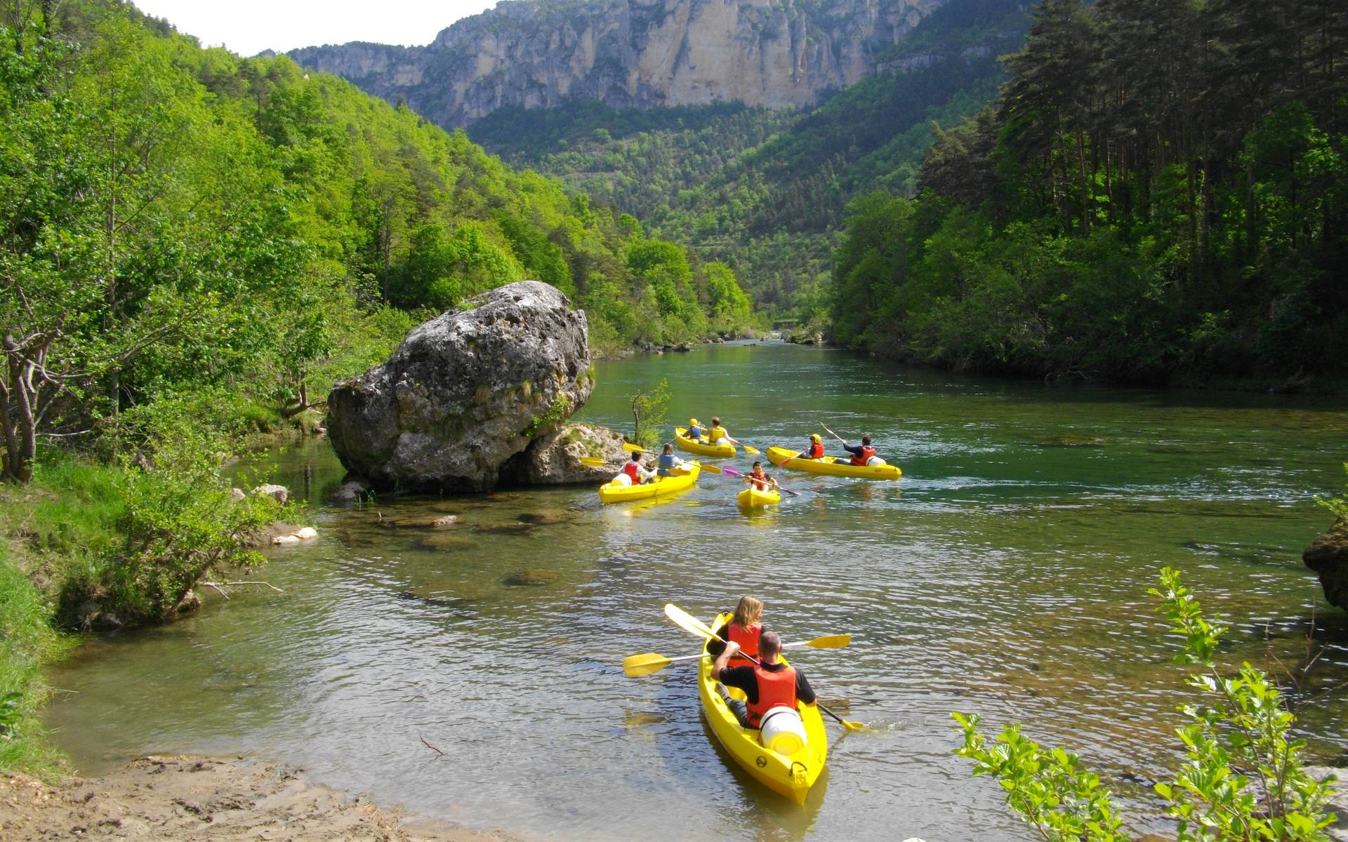 Faire du kayak : où se rendre en juillet ?